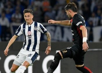 Talleres derrotó a Colón en Santa Fe y avanzó a los cuartos de final de la Copa Libertadores