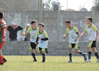 Infantil y Menor: Argentino recibió a Velense, Juarense visitó a Ferro en Tandil