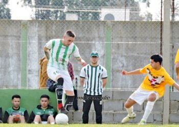 Argentino perdía con Ateneo, lo empató en el final con goles de Arguello y Fournier
