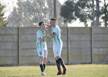 Argentino perdió en 6ta y ganó en 5ta con tanto de Simón Campos