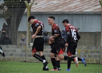 Juarense sigue sumando, le ganó a Santamarina con gol de Adolfo Elia