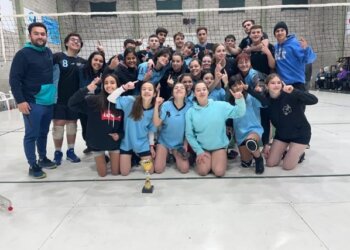 El Sub 18 masculino de la Escuela Municipal de Vóley campeón en Necochea