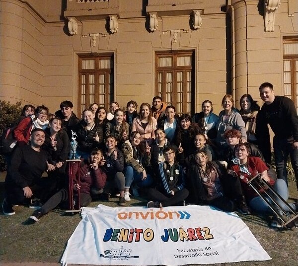 Terceros en Olavarría: El Grupo Envión clasificó a las finales del World Dance