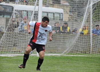 Juarense perdió y entró en la zona de descenso directo, Del Cerro le ganó 4 a 3