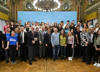 Marini presente en el acto de extensión del alcance del Boleto Estudiantil Gratuito