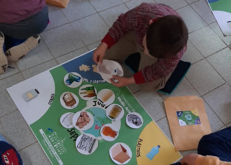 Se realizan los talleres sobre concientización de separación de residuos Sólidos Urbanos