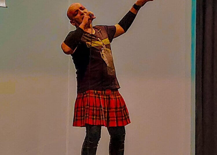 Canto solista y teatro fueron las presentaciones de hoy