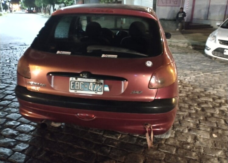 Choque entre dos vehículos en la esquina de la comisaría juarense