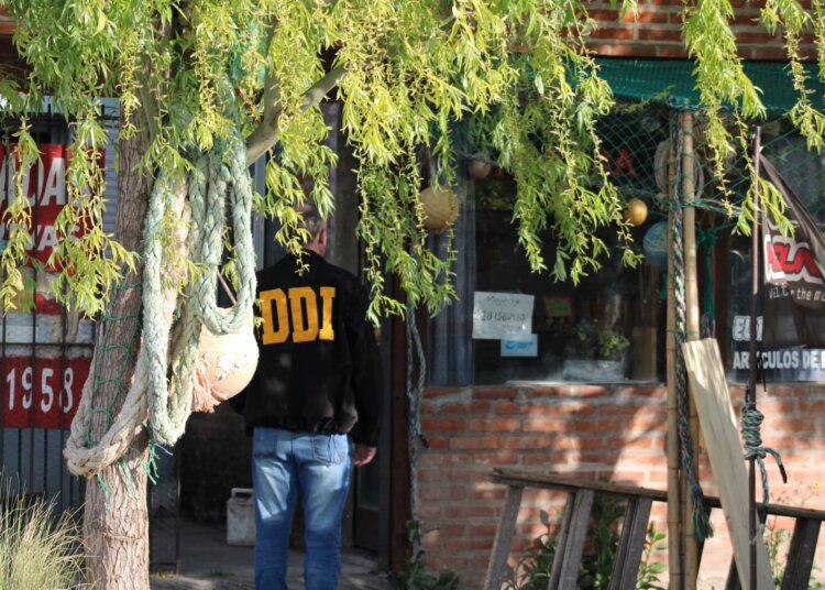 Allanamiento en domicilio juarense, ligado al caso de robo a mano armada