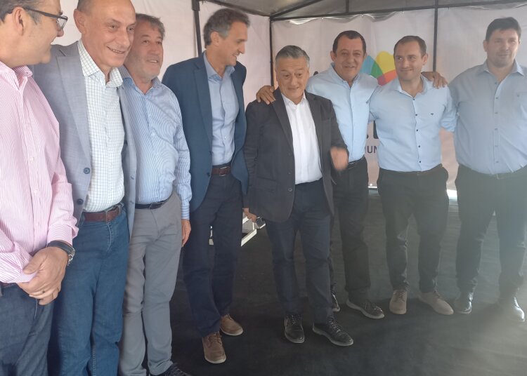 Julio Marini estuvo en el acto de inicio de obra de la Autopista de ruta 3