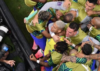 El súper ofensivo Brasil venció a Serbia con paciencia y claridad