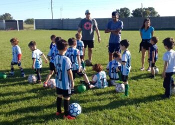 Argentino inicia el domingo con el Encuentro de Escuelitas y después juega ante Independiente rojo