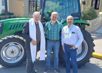 Se presentó el nuevo tractor para el área de servicios de la Delegación de Barker.