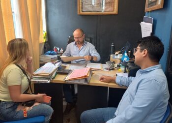 Apertura de sobres para la Refacción del Sector de Pediatría
