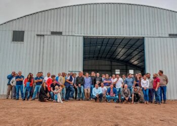 Se realizó el acto inauguración de dos nuevas naves industriales en el sector “Industrial Planificado