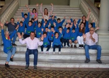 Alumnos de Pecas de Sol fueron recibidos por el Intendente Municipal