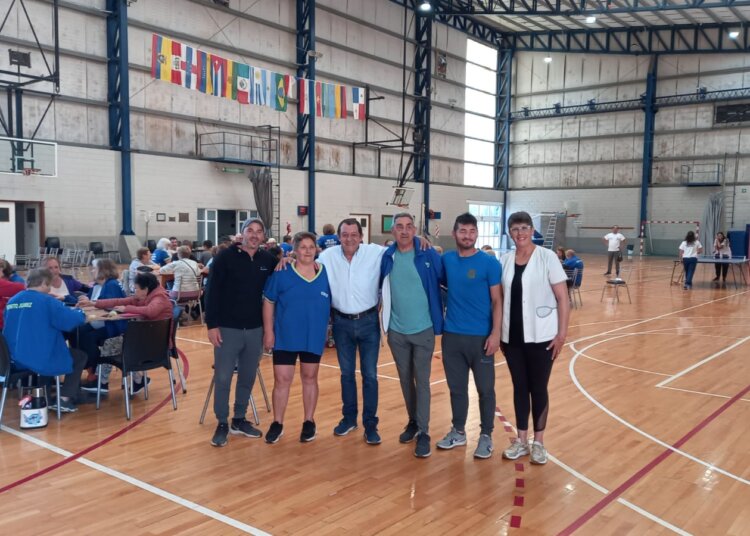 Mas de 500 adultos mayores pasaron por el polideportivo juarense