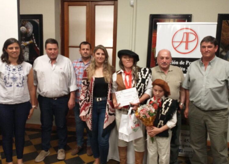 Premiación y reconocimientos, una noche llena de emociones