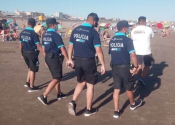 Habrá “un espacio amigable” para mascotas en las tres playas del distrito