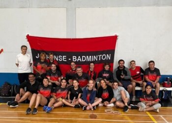 Se jugó el último Torneo Regional de Badminton en el gimnasio municipal de Chaves