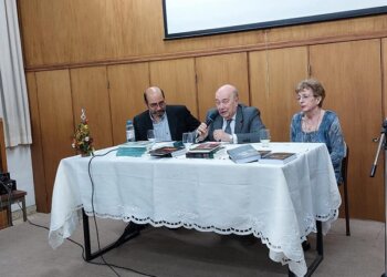Presentó obras de su autoría el Dr. Raul Alfredo Semper: » De la medicina a la literatura».