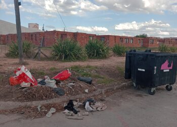 Vecinos juarenses apelan a la solidaridad para mantener la limpieza urbana