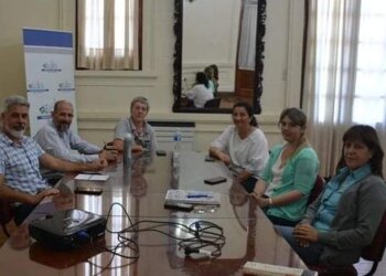 Reunión de autoridades municipales con gremios