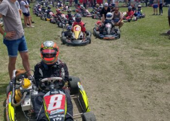 AKTS cerró el año en el circuito del Club Alumni