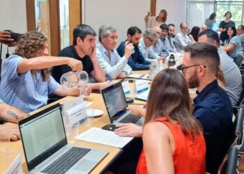 Paritarias: la Provincia convoca a docentes y estatales para arrancar la discusión salarial