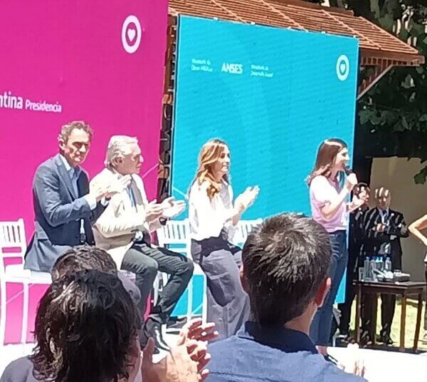 El Intendente junto a la Secretaria de Desarrollo Social participan del lanzamiento «Verano de las Infancias»
