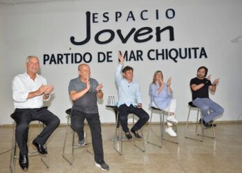 “Kicillof anunció obras para convertir en autovía la ruta 11 entre Villa Gesell y Mar Chiquita”