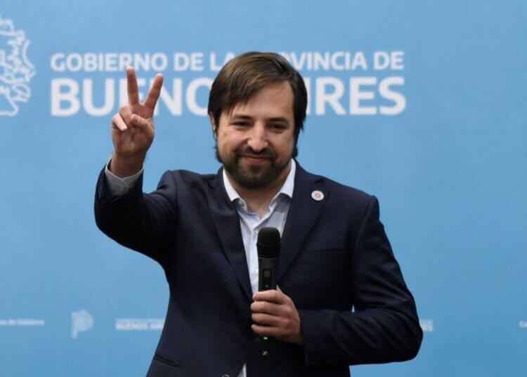 La Provincia gastará $500 millones para comprar gel íntimo y crece la polémica por las críticas de JxC