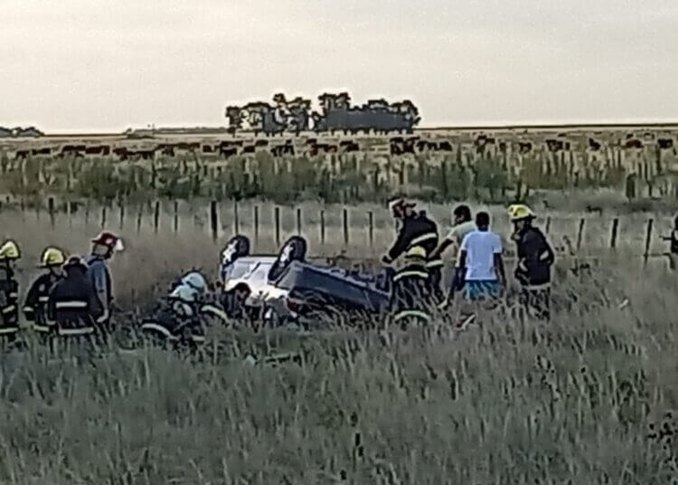 Varios heridos luego de un vuelco sobre ruta 86