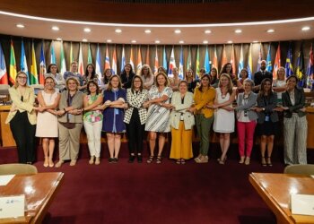 La Mesa Directiva de la Conferencia Regional sobre la Mujer llamó a cerrar la brecha digital de género