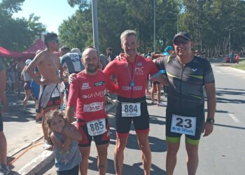 Comisso, Pereyra y Wabrunek corrieron el Triatlón del Bicentenario