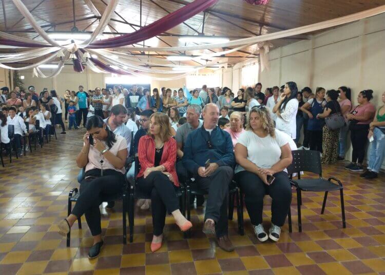 Comenzó el ciclo escolar; el acto fue en la escuela 11