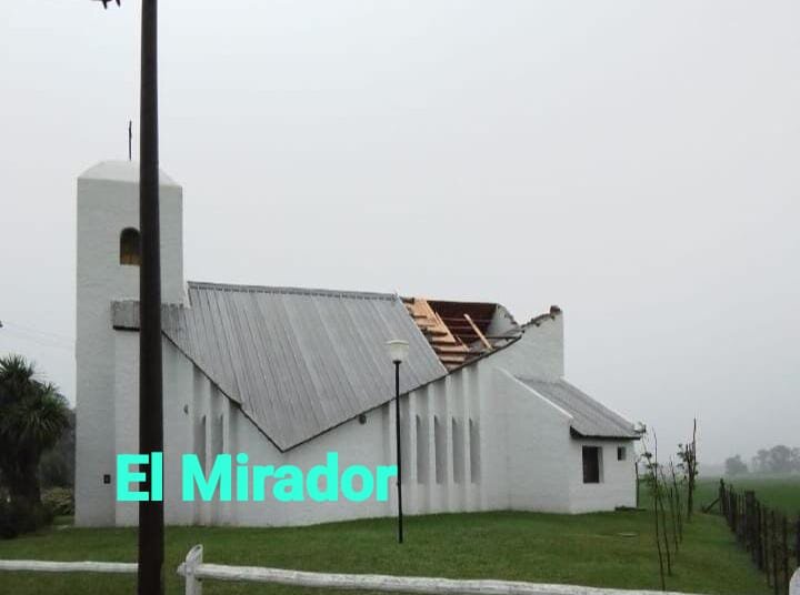 Fuerte tormenta de viento y lluvia azotó Estación López