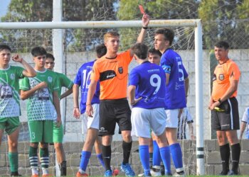 Argentino- Botafogo terminó con disturbios. Juarense visitó a Santamarina