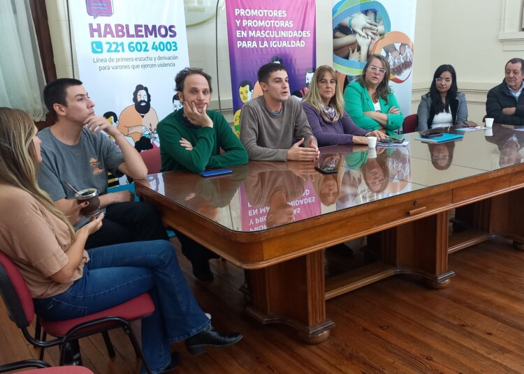 Charla de presentación de Estrategias de Abordaje con varones