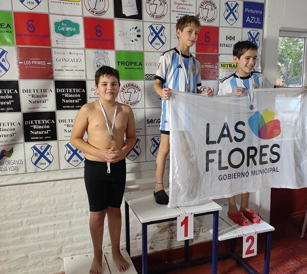 La Escuela Municipal de Natación presente en Azul en la Liga Regional