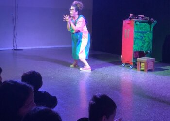 “EL PAÍS DE LOS GERANIOS” se presentó en Barker