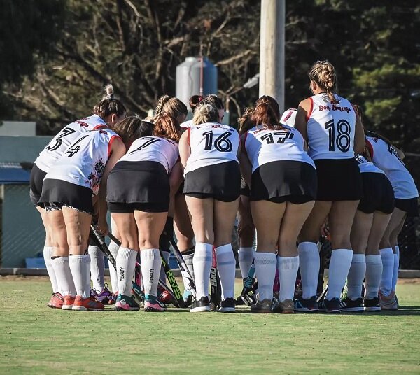 Onas Hockey perdió ante Cazadores, en la próxima juegan ante TARCH