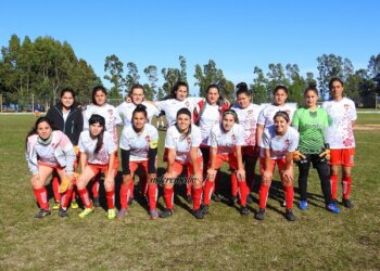El femenino de Alumni le ganó a Barracas y jugará la semifinal ante Platense