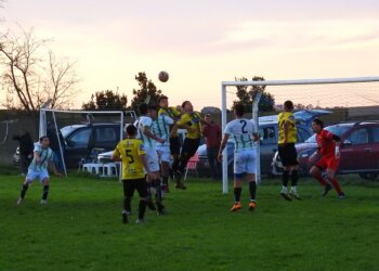 Los de arriba no se sacan ventaja. Argentino empató en el final ante del Cerro