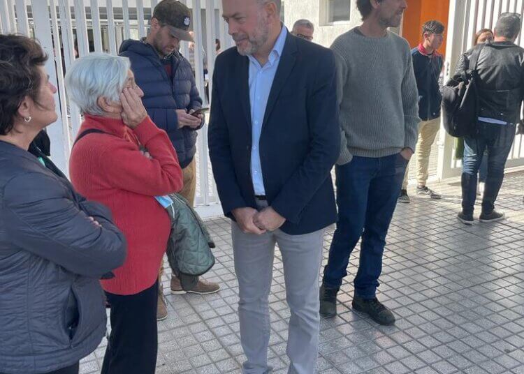 Varios vecinos del partido de Azul recibieron la escritura de su casa