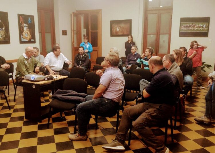 Charla organizada por el INTA, en el marco de la campaña de cultivos de invierno