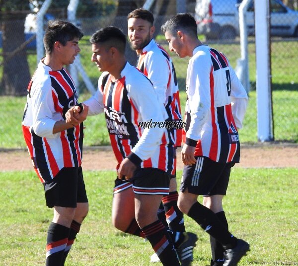 Albirojo único líder. El Verde acortó distancias y volvió a la segunda posición