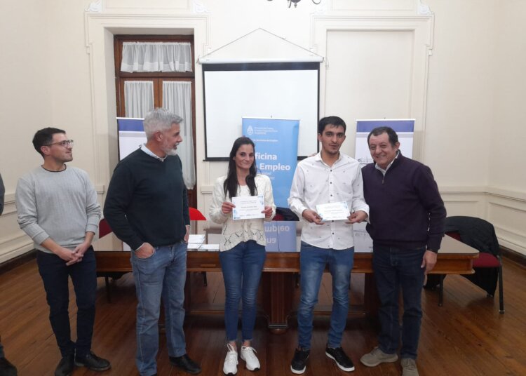 En el Salón Dorado se entregaron certificados por el curso de Gestión Empresarial