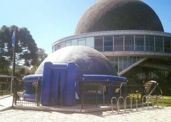 Llega a nuestra ciudad el Planetario Móvil con dos proyecciones en 360º