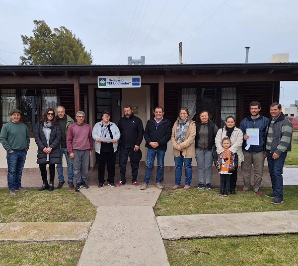 El Municipio hizo entrega de subsidios en El Luchador